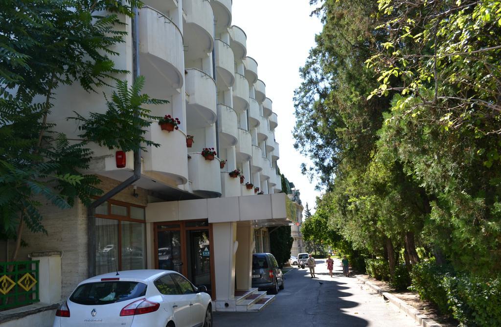 Casa De Oaspeti Sfantul Nicolae Iasi Exterior foto